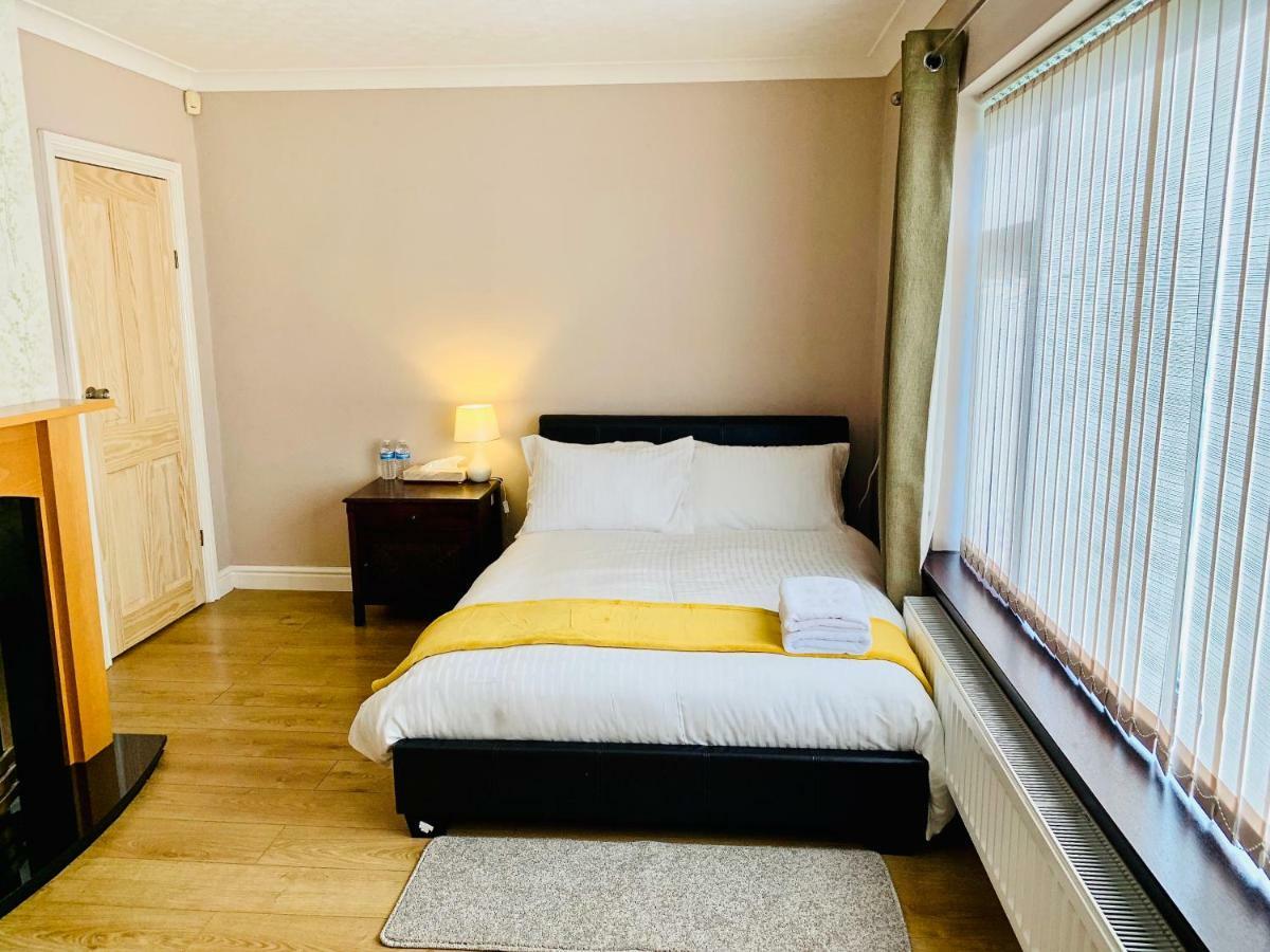 Bucknall  Housefield Stay מראה חיצוני תמונה