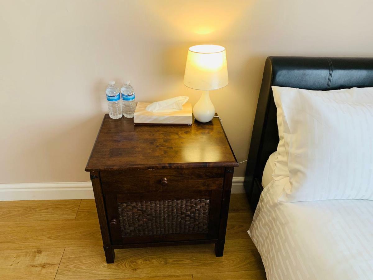 Bucknall  Housefield Stay מראה חיצוני תמונה
