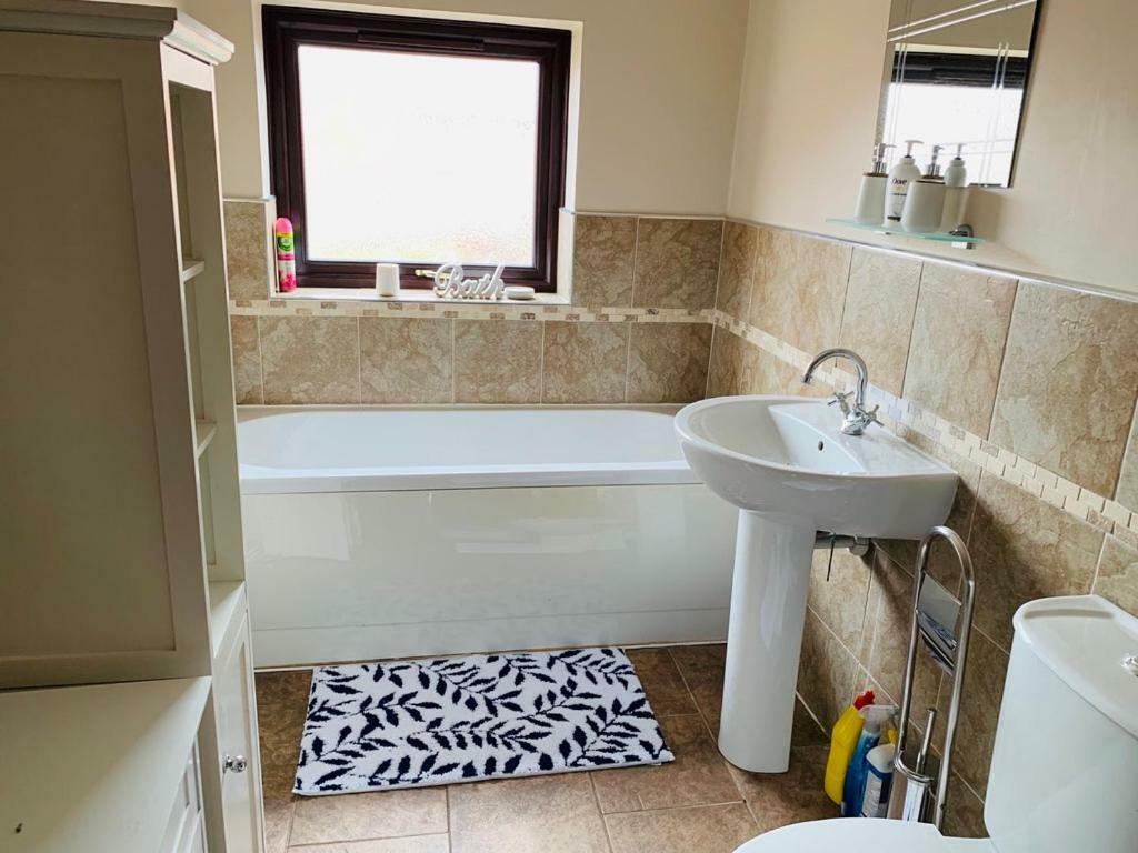 Bucknall  Housefield Stay מראה חיצוני תמונה