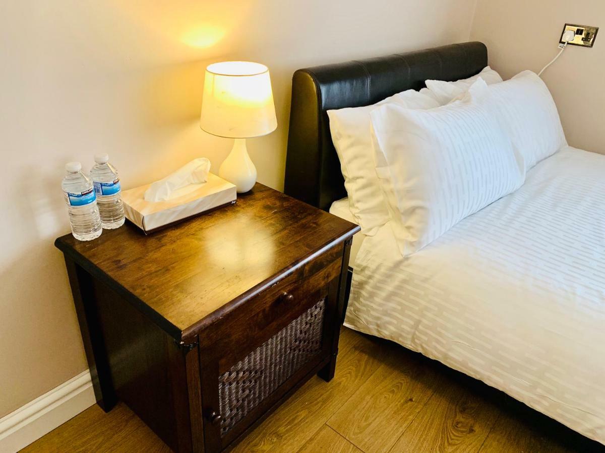 Bucknall  Housefield Stay מראה חיצוני תמונה